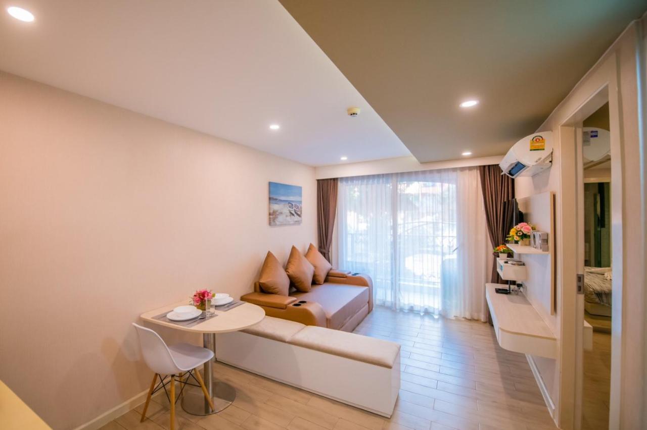 חוף ג'ומטיין Seven Seas Pattaya Poolside Room ห้องติดสระ מראה חיצוני תמונה